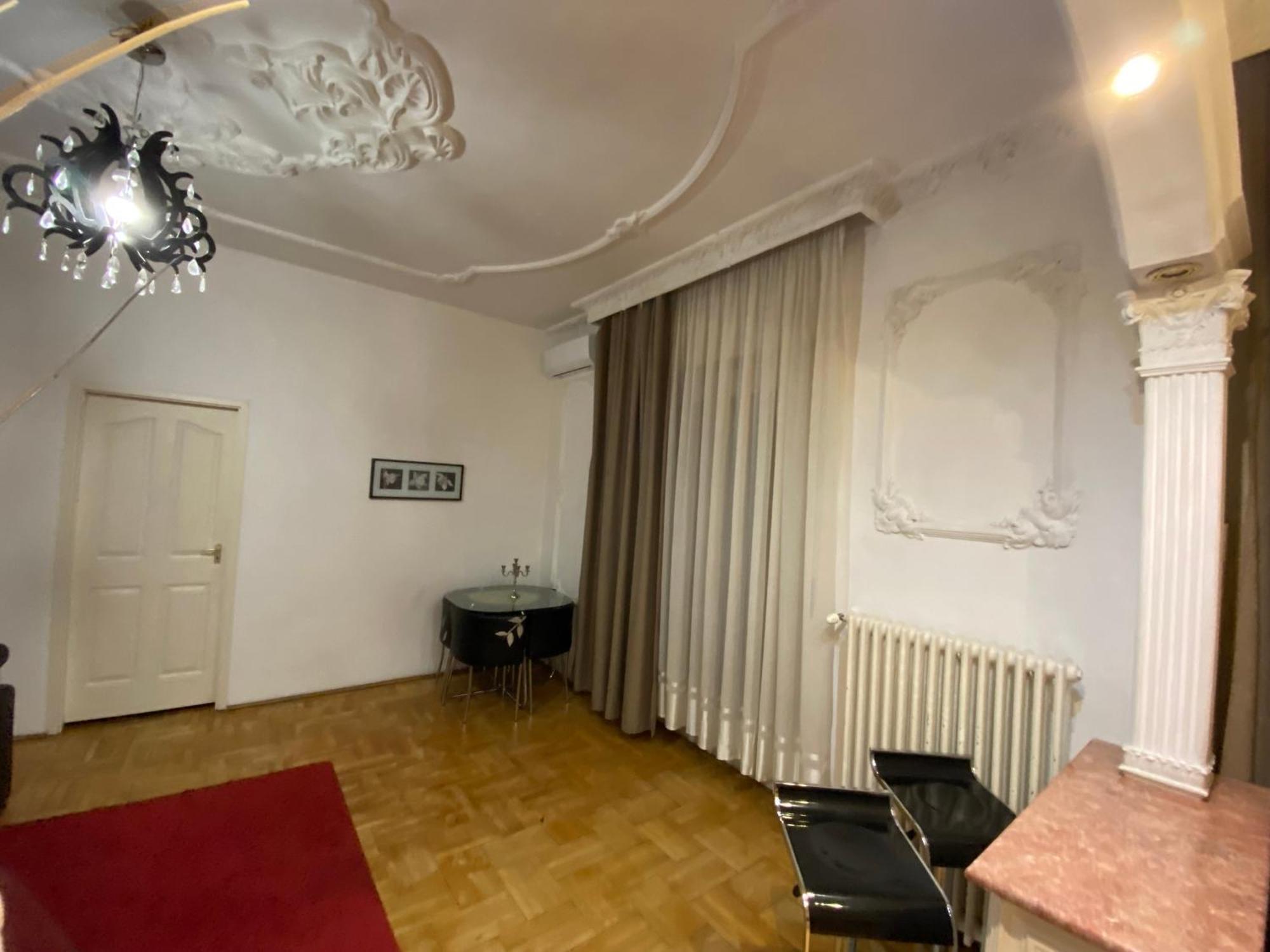 Apartment With Balcony And Ac Next To Danube Βουδαπέστη Εξωτερικό φωτογραφία