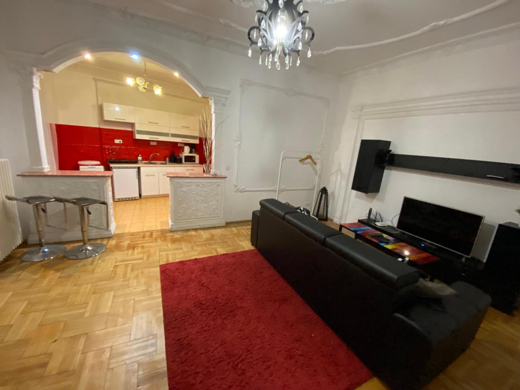 Apartment With Balcony And Ac Next To Danube Βουδαπέστη Εξωτερικό φωτογραφία