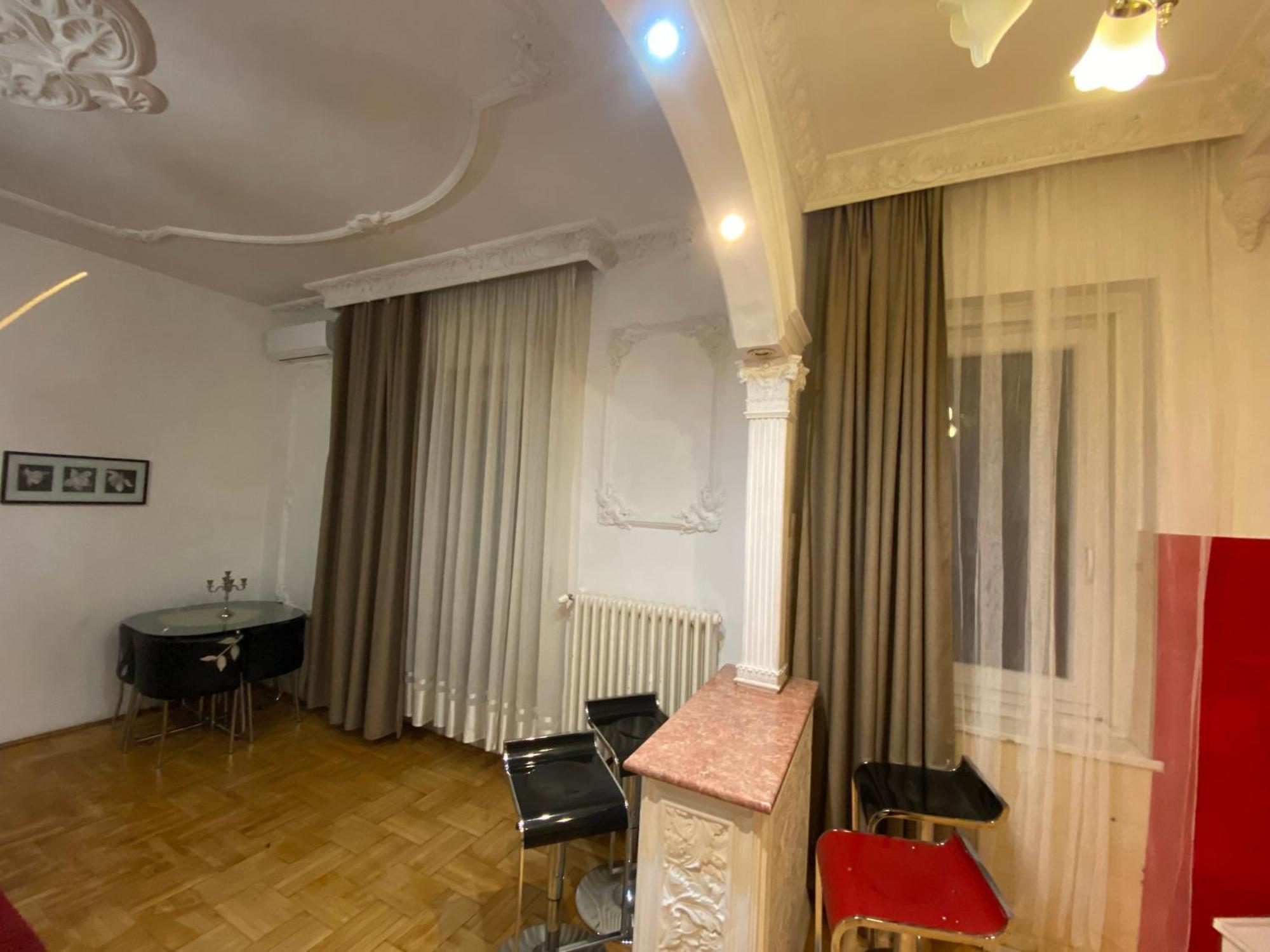 Apartment With Balcony And Ac Next To Danube Βουδαπέστη Εξωτερικό φωτογραφία