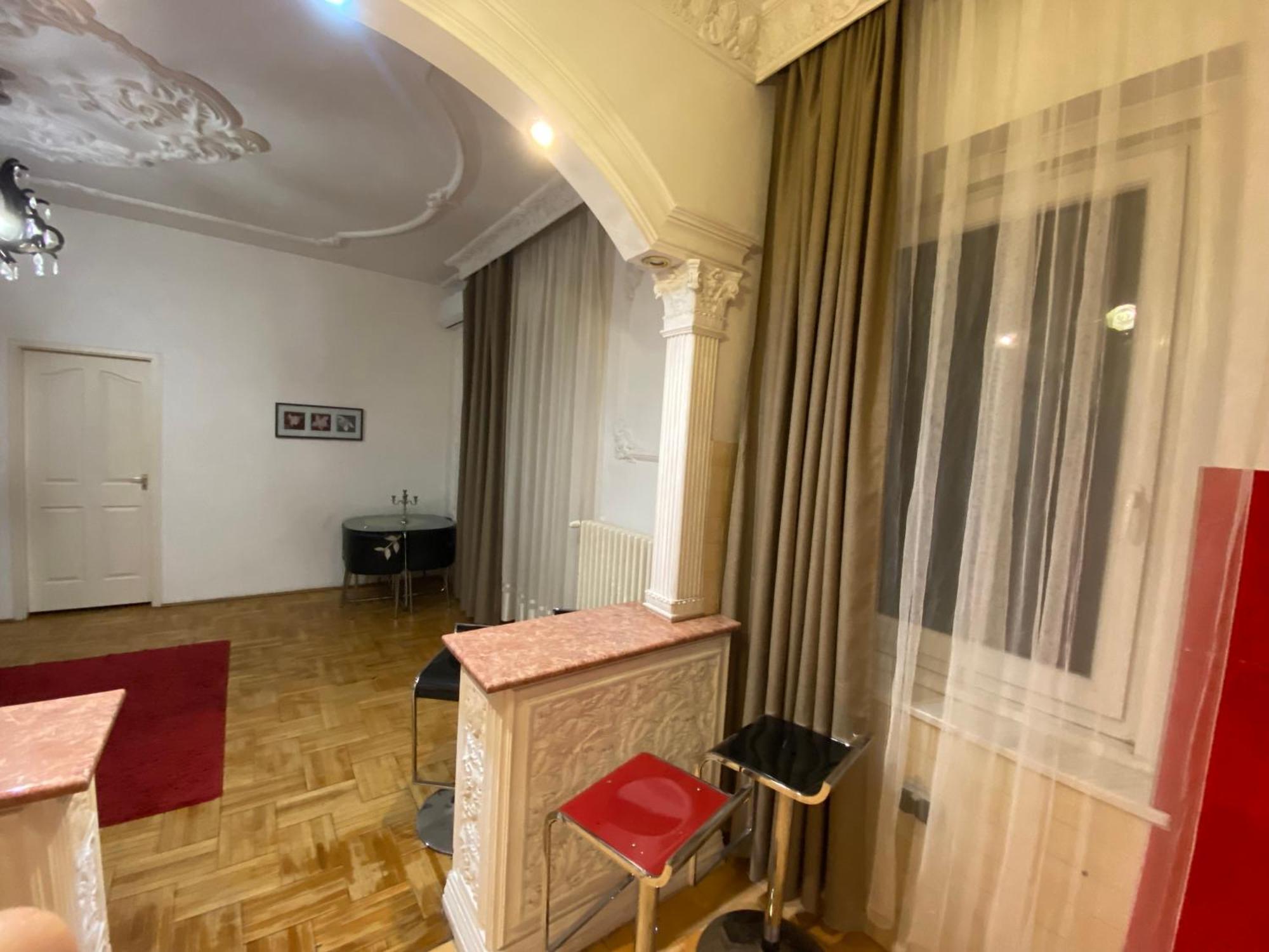 Apartment With Balcony And Ac Next To Danube Βουδαπέστη Εξωτερικό φωτογραφία